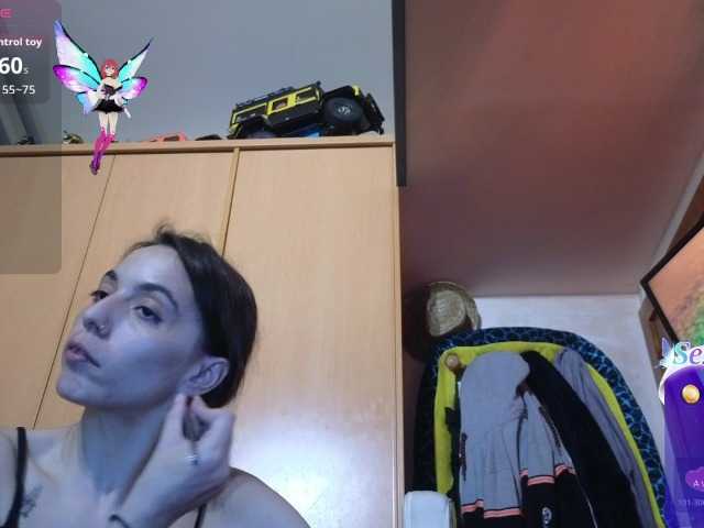 Squirtqueen14 live cam preview
