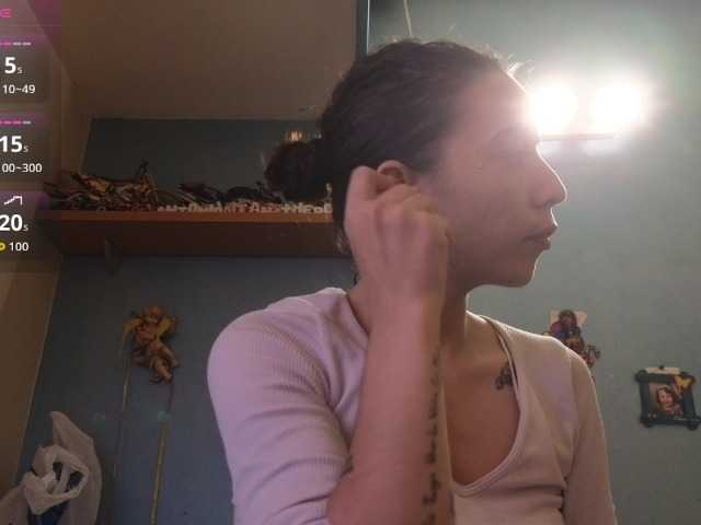 Squirtqueen14 live cam preview