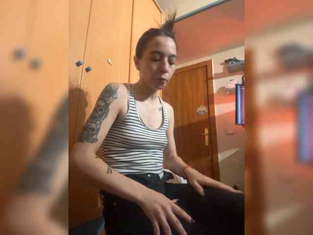 Modelo: Squirtqueen14