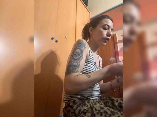 Squirtqueen14 webcam