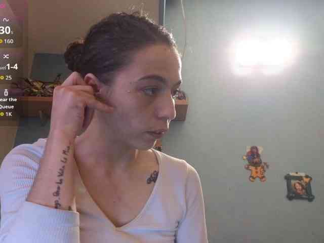 Squirtqueen14 webcam