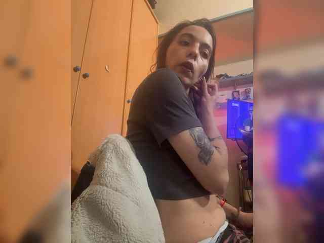 Squirtqueen14 webcam