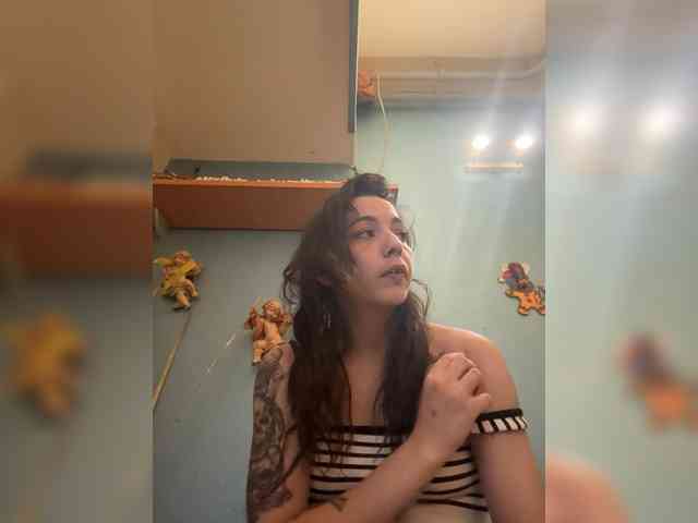 Squirtqueen14 webcam