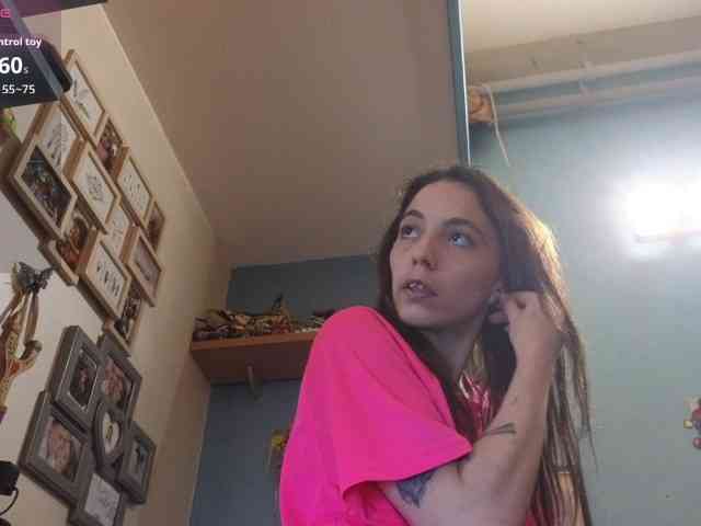 Squirtqueen14 webcam