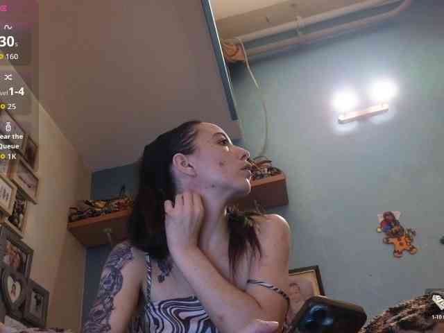 Squirtqueen14 webcam