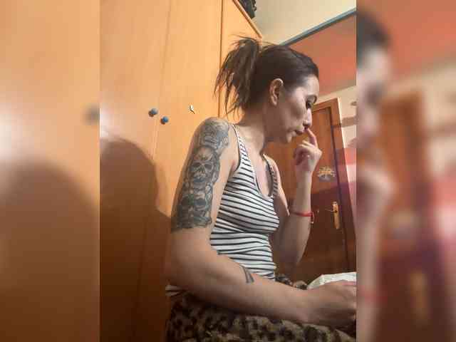Squirtqueen14 webcam