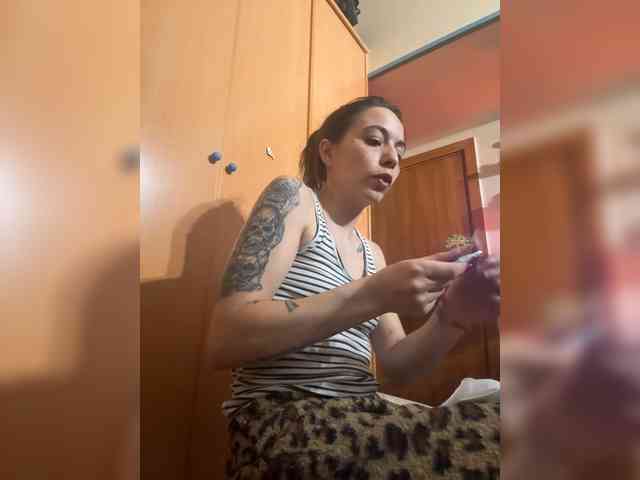 Squirtqueen14 webcam