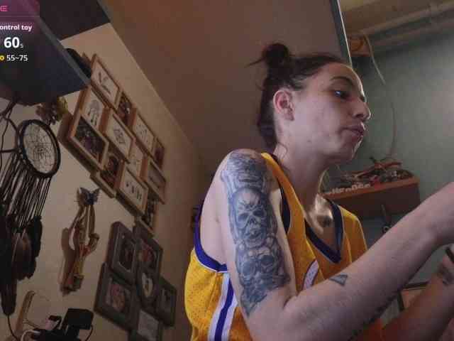 Squirtqueen14 webcam