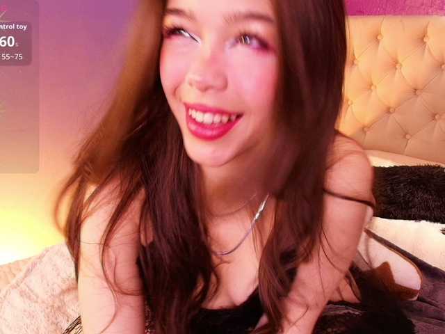 LittleCheerry live cam on BongaCams