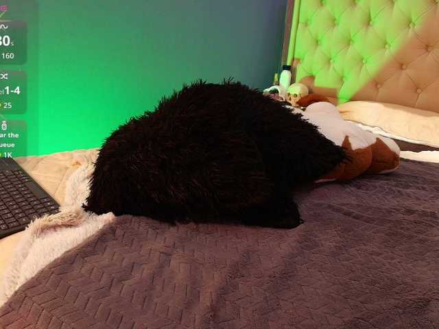 LittleCheerry live cam on BongaCams