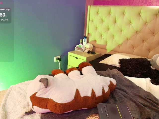 LittleCheerry live cam on BongaCams