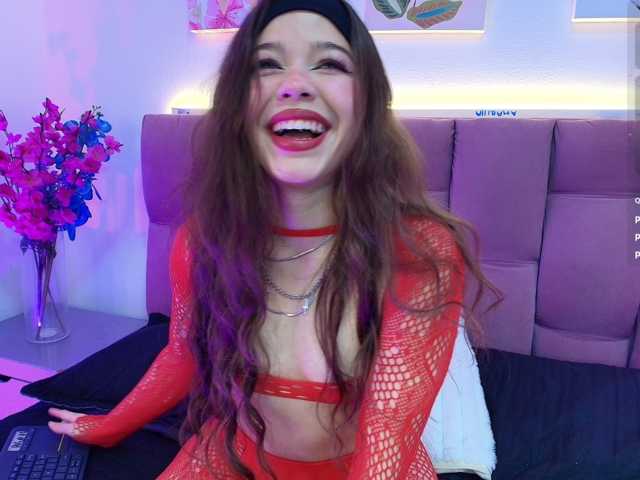LittleCheerry live cam on BongaCams