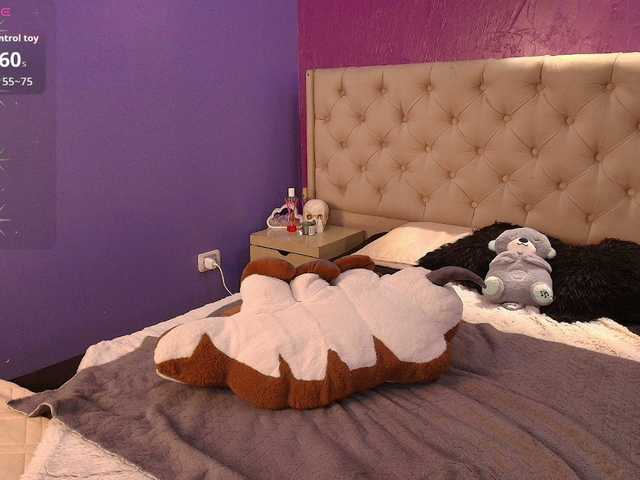 LittleCheerry live cam on BongaCams
