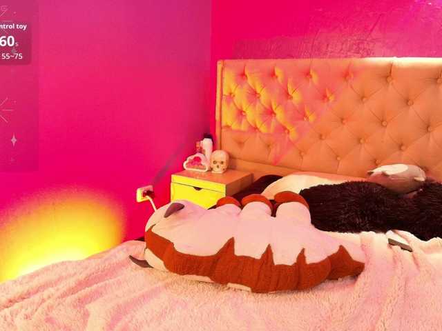 LittleCheerry live cam on BongaCams