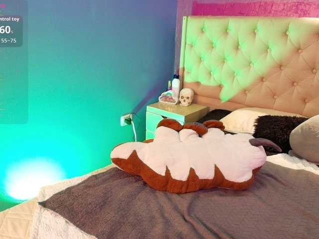 LittleCheerry live cam on BongaCams