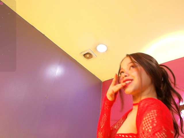 LittleCheerry live cam on BongaCams