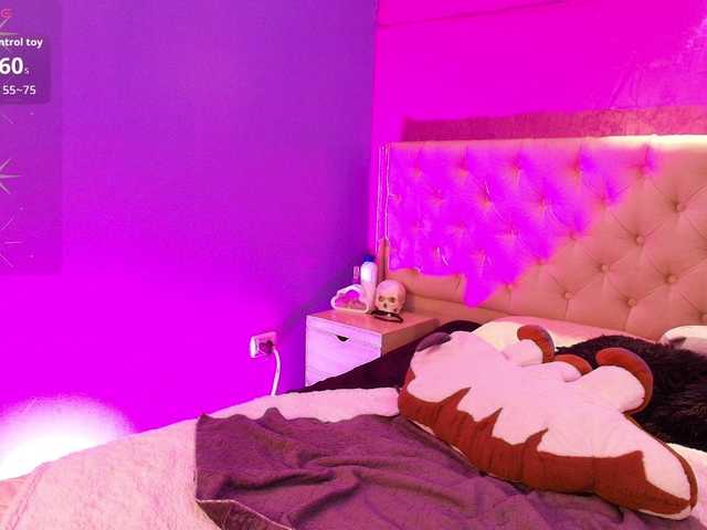 LittleCheerry live cam on BongaCams