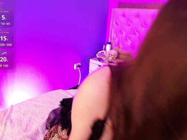 LittleCheerry webcam