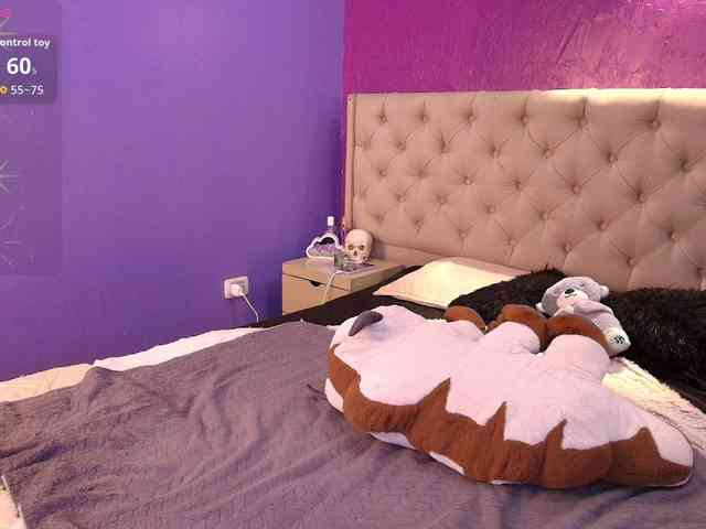 LittleCheerry webcam