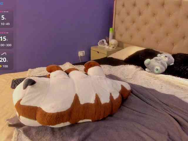 LittleCheerry webcam