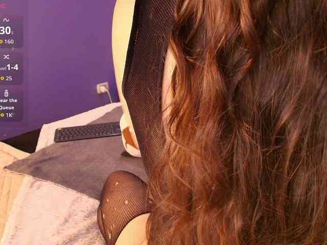 LittleCheerry webcam