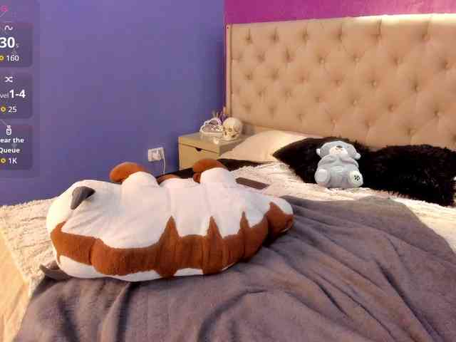 LittleCheerry webcam