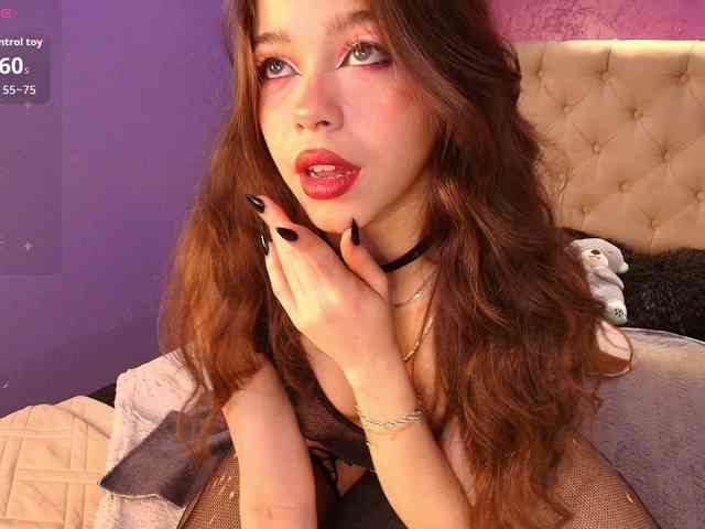 LittleCheerry webcam