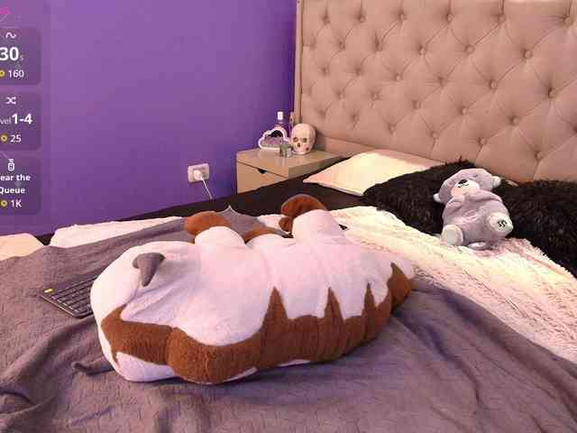 LittleCheerry webcam