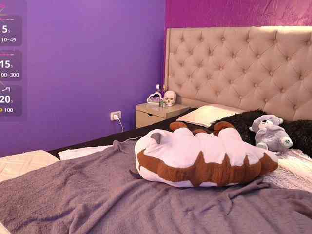 LittleCheerry webcam