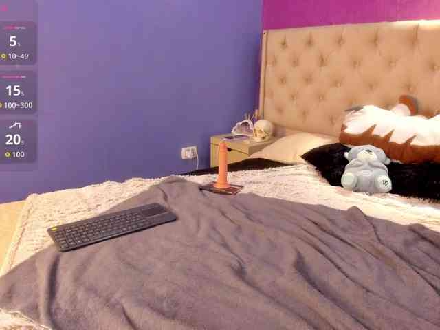 LittleCheerry webcam