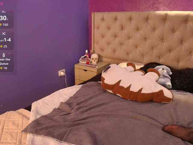LittleCheerry webcam