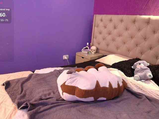 LittleCheerry webcam