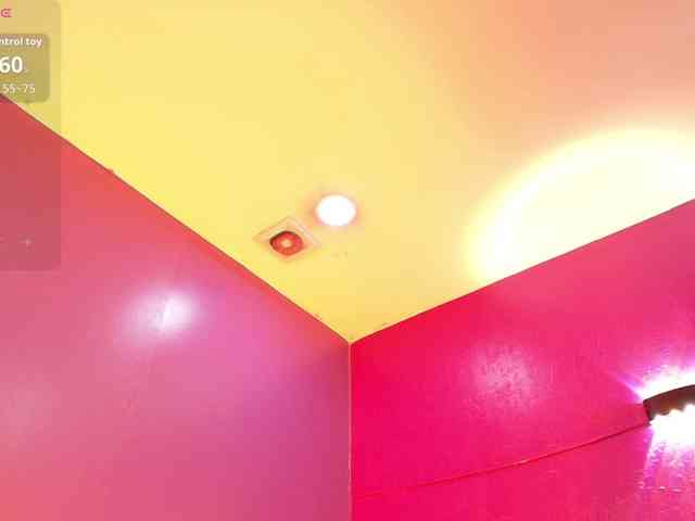 LittleCheerry webcam
