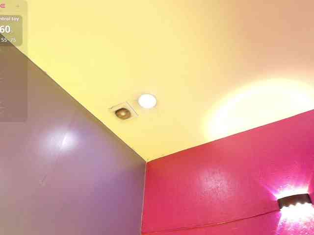 LittleCheerry webcam
