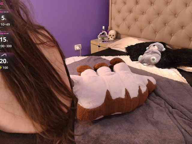LittleCheerry webcam