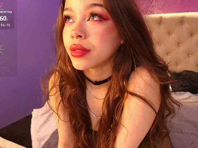 LittleCheerry webcam