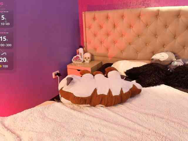 LittleCheerry Live Webcam on BongaCams