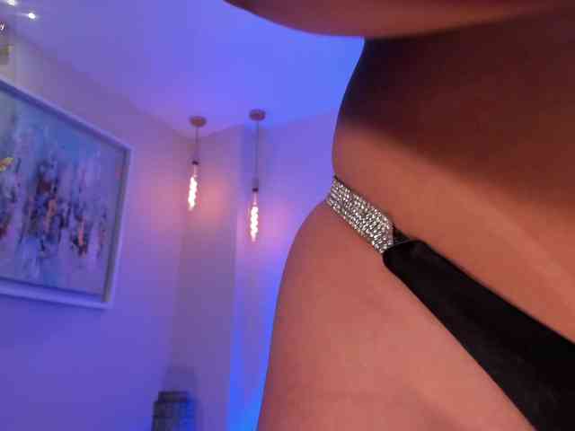 GabriellaLee webcam