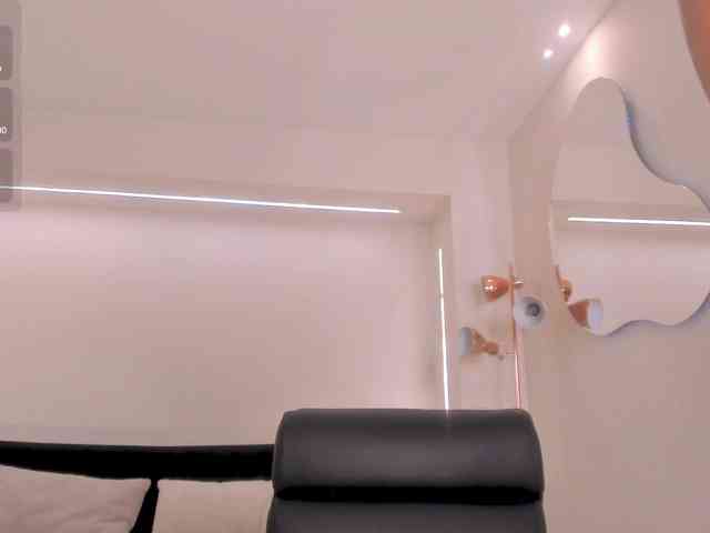 GabriellaLee webcam