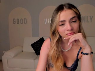 StacyWoods Porn Show