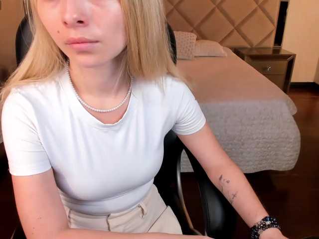 StacyWoods live cam on BongaCams