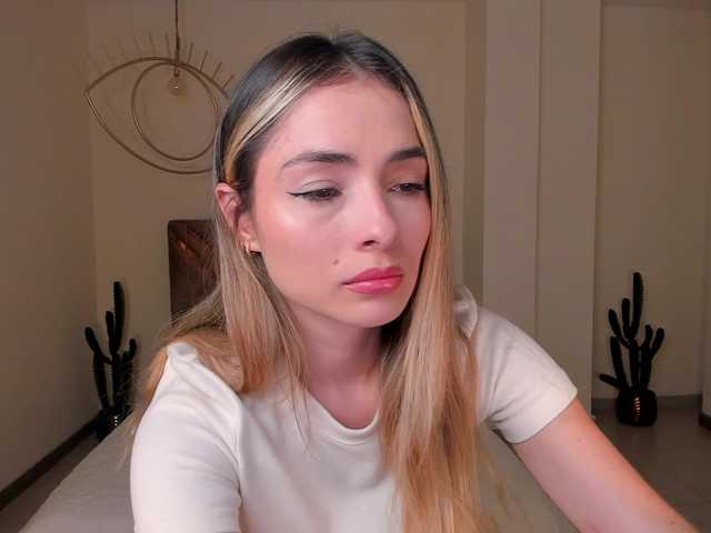 StacyWoods live cam on BongaCams