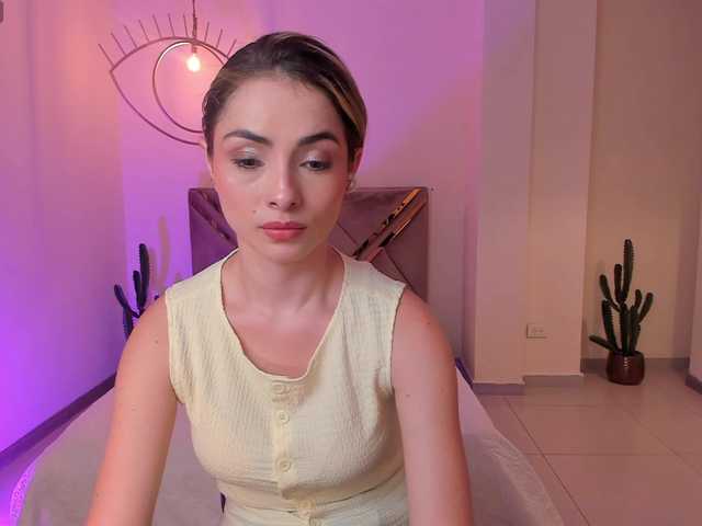 StacyWoods live cam on BongaCams