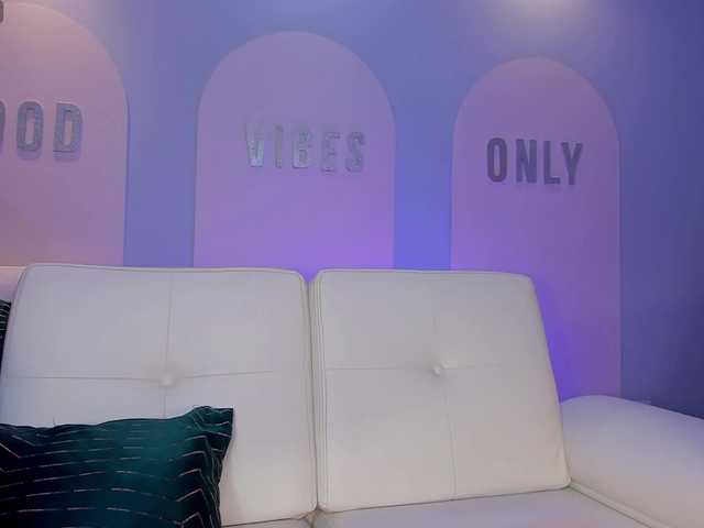 StacyWoods live cam on BongaCams