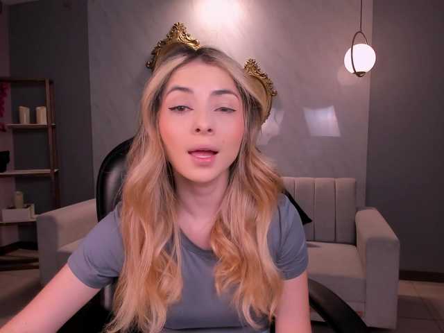 StacyWoods live cam on BongaCams
