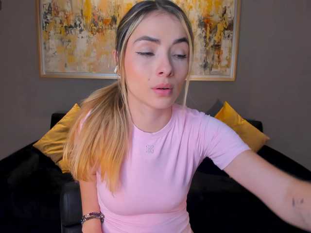StacyWoods live cam on BongaCams
