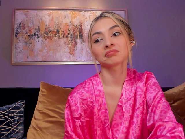 StacyWoods live cam on BongaCams