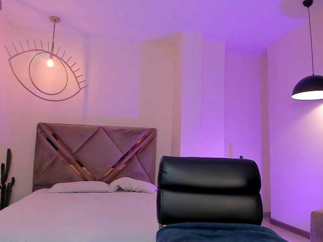 StacyWoods live webcam show