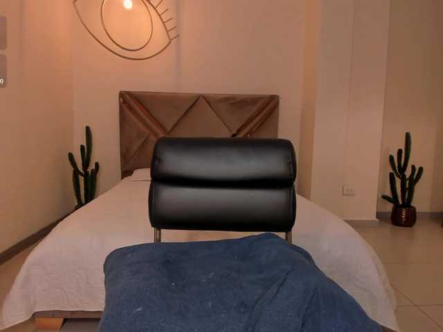 StacyWoods live cam