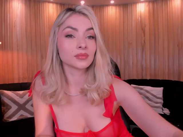 StacyWoods live cam on BongaCams
